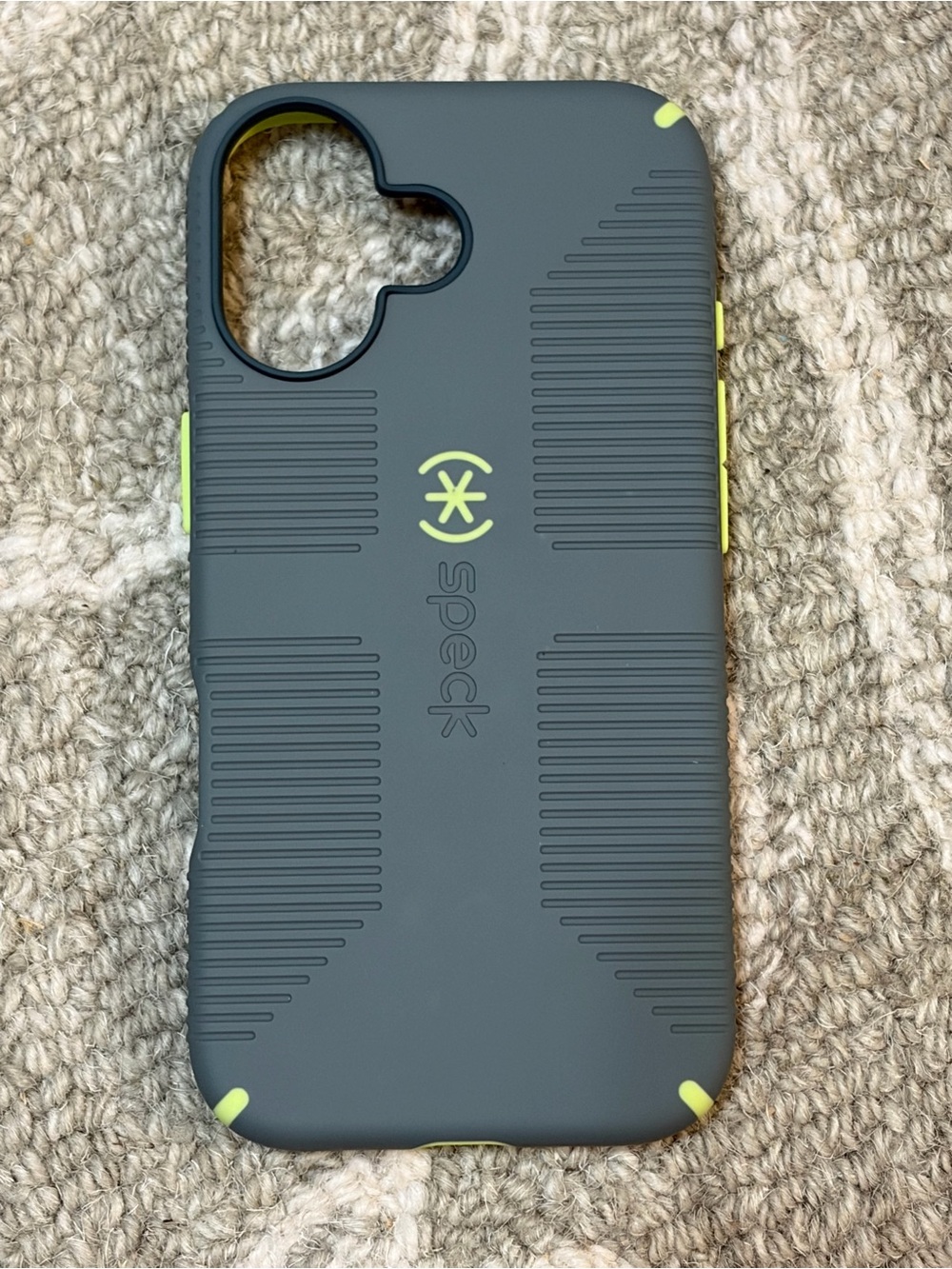 Speck iPhone 17 MagSafe phone case. Neo Drab + Glow Green color. Great condition